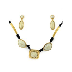 Creative Gold plated, European Style Jewellery Set With Resin Beads. JEWELLERY
